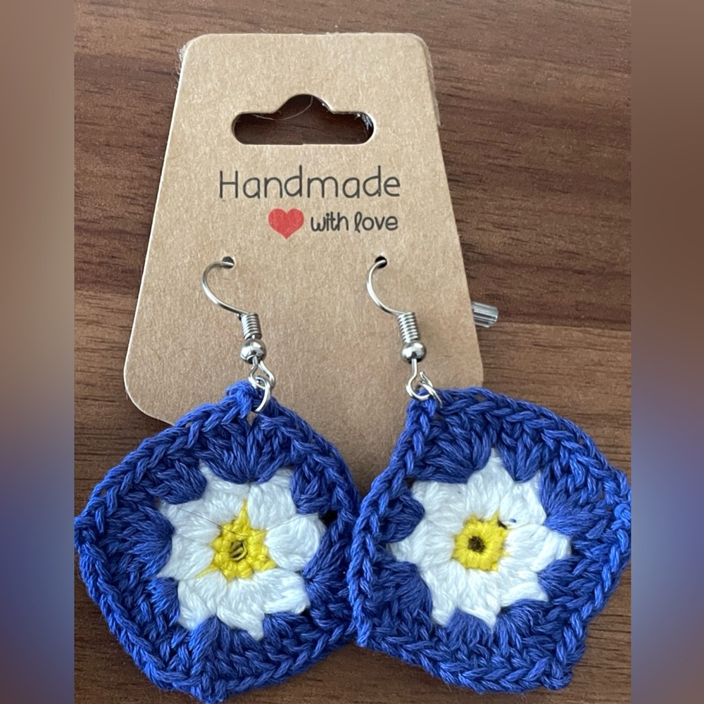 Blue/White Daisy Handmade Crochet Earrings,CottonThread,Light wt.,Granny Square